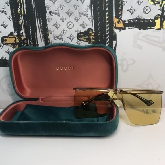 New Authentic GG1096S 003 Sunglasses by Gucci™ Shield, Material: Metal, Rimless. - Picture 10 of 11